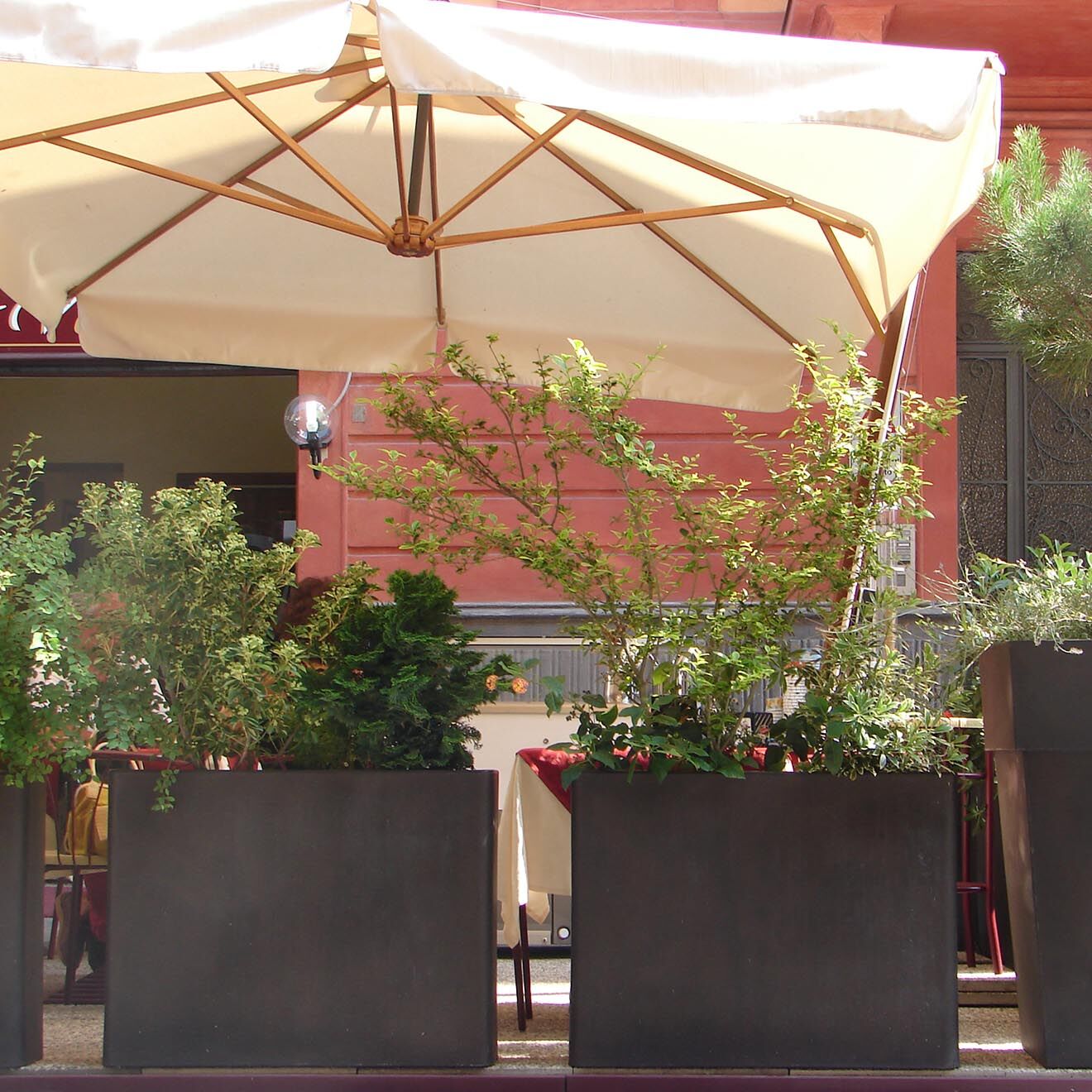 Serralunga Grand pot rectangulaire anthracite - 93.5x70x26.5 cm