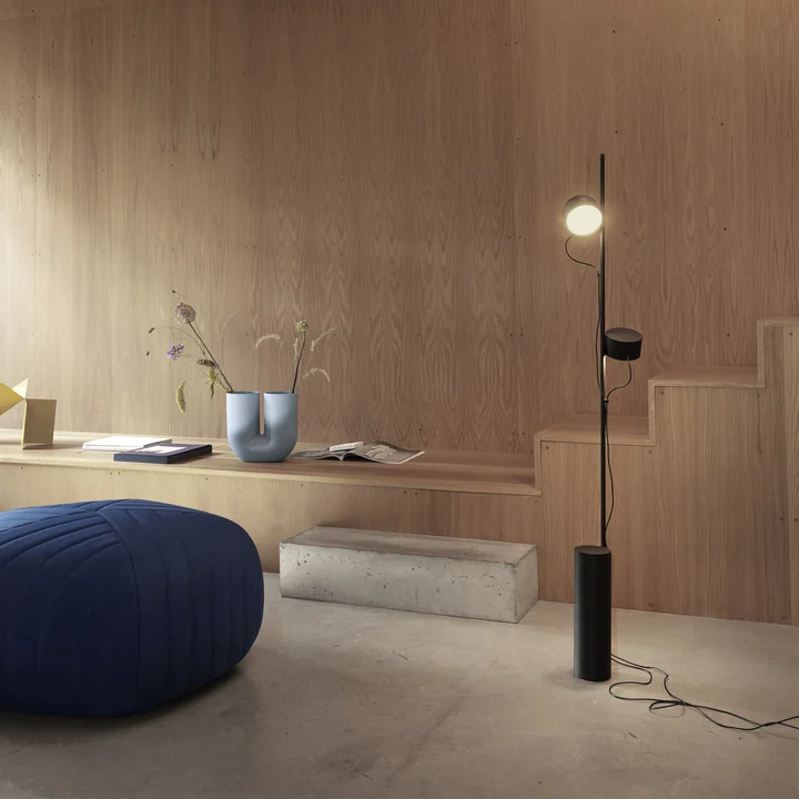 Muuto - Post LED-Stehleuchte, braungrün