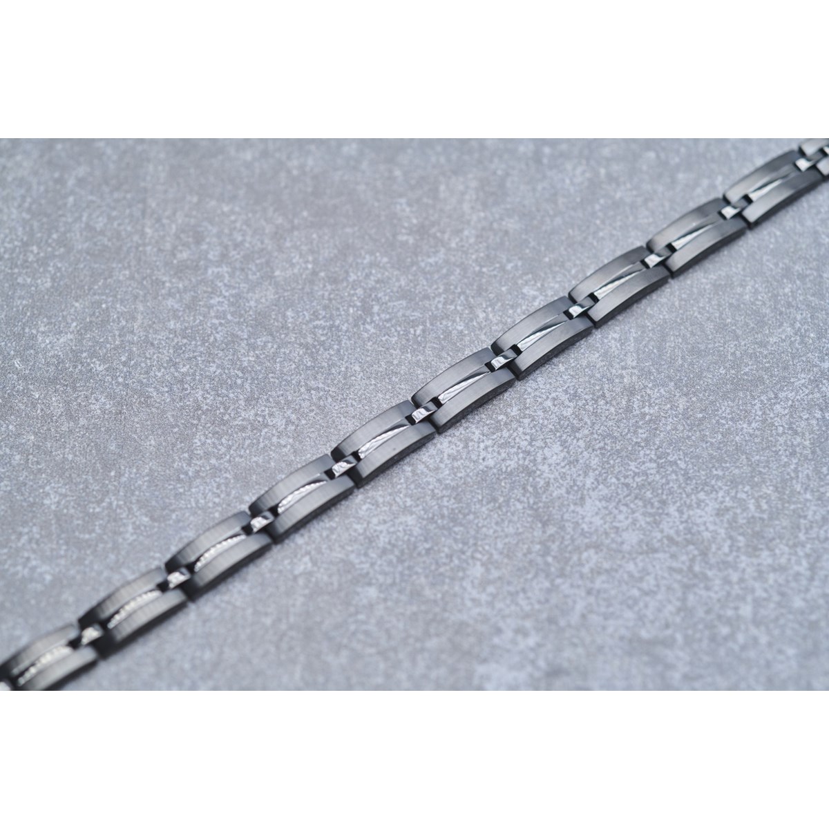 Bracelet souple Karol en PVD