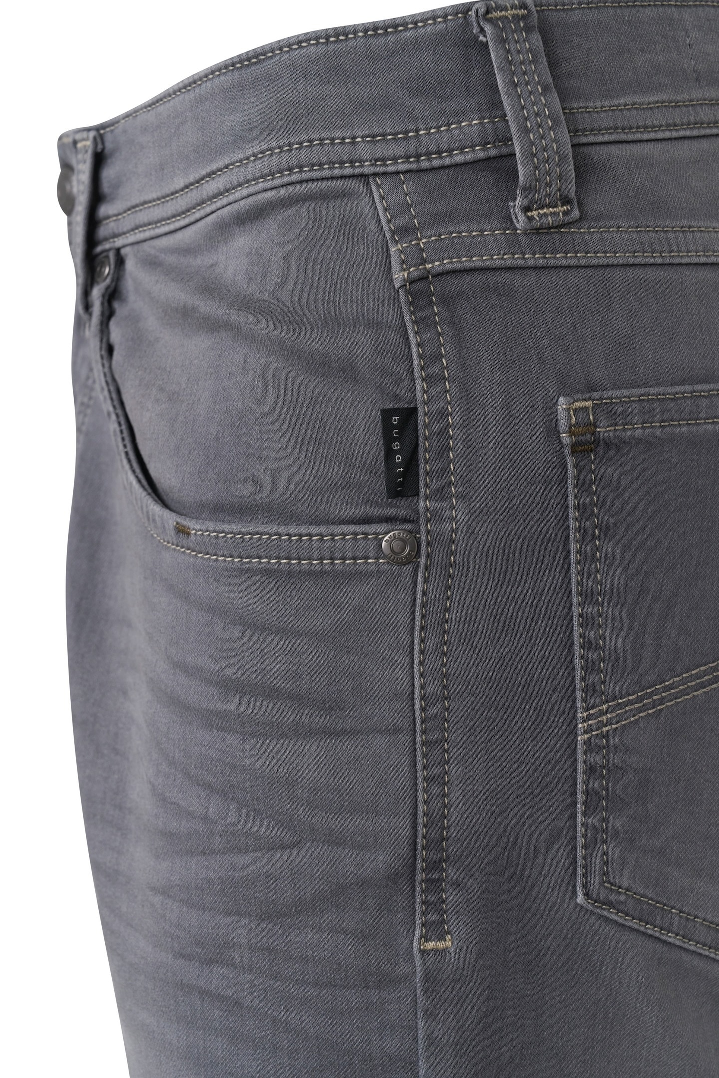 bugatti Bermudas  im Used-Wash-Design