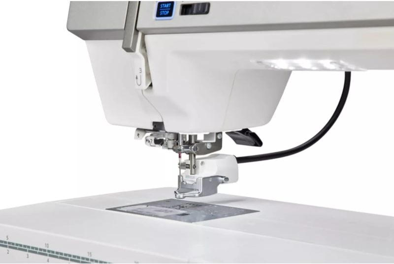 Janome - Horizon Memory Craft 9480QCP - Naaimachine - Met 400 Ingebouwde Steken
