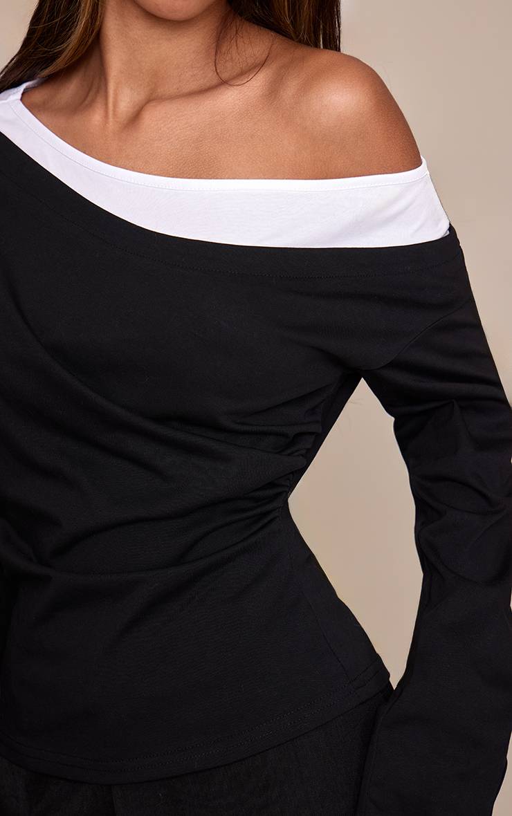 Noir Haut Petite À Double Épaisseur Avec Détail Asymétrique