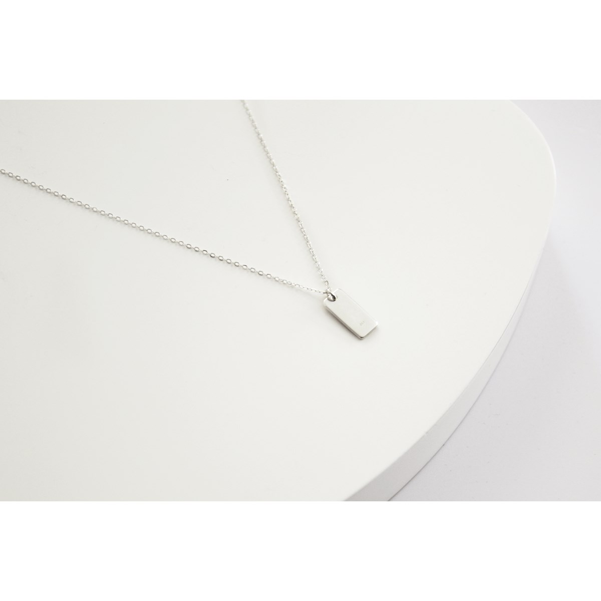 Collier délicat médaille rectangle  argent 925