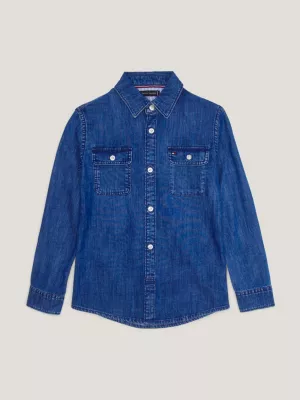 Camisa jeans básica de corte regular com bolso no peito