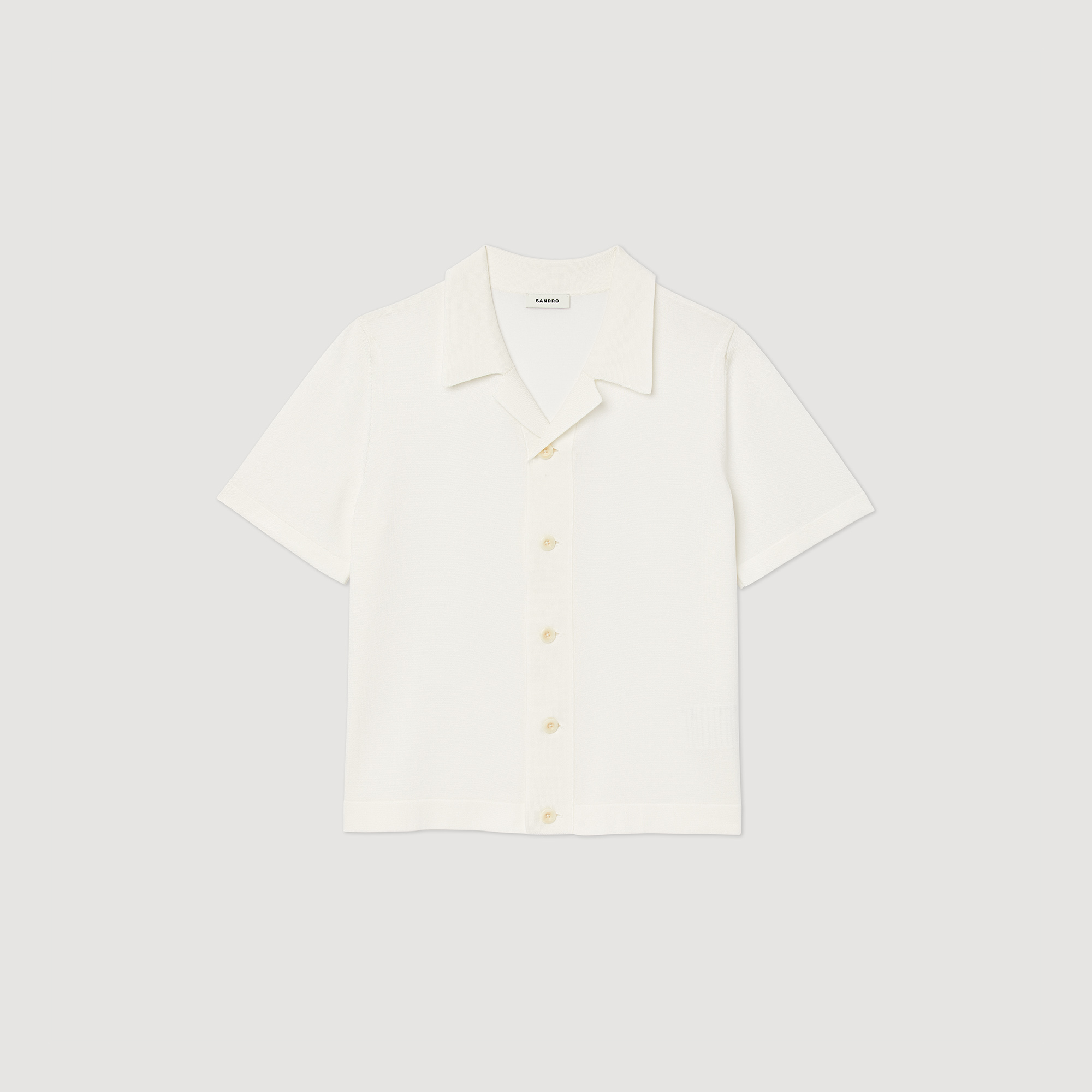 Chemise á manches courtes