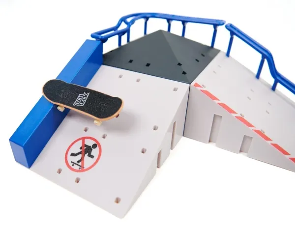Tech Deck X-Connect Pyramid Point