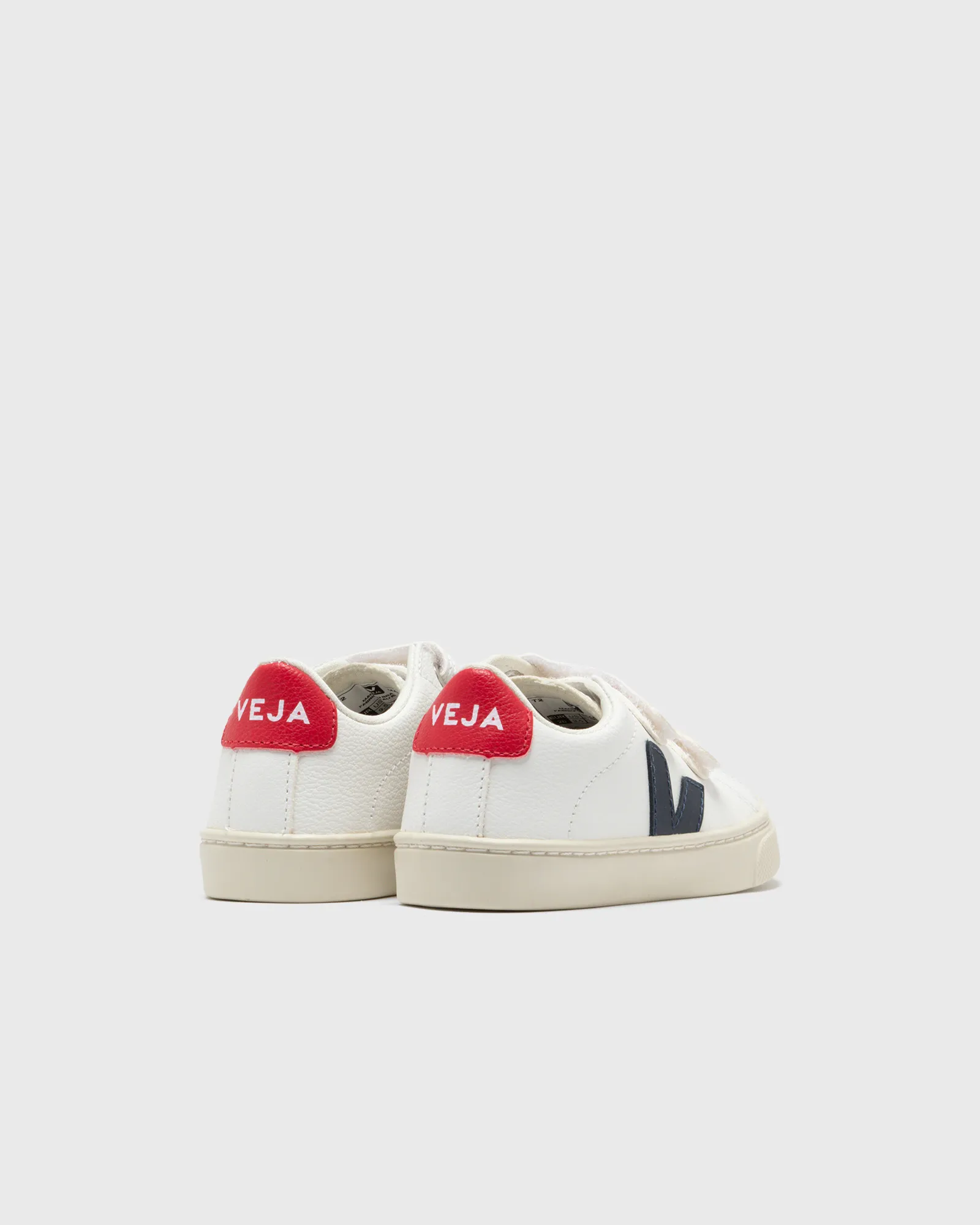 Veja SMALL ESPL CHFREE