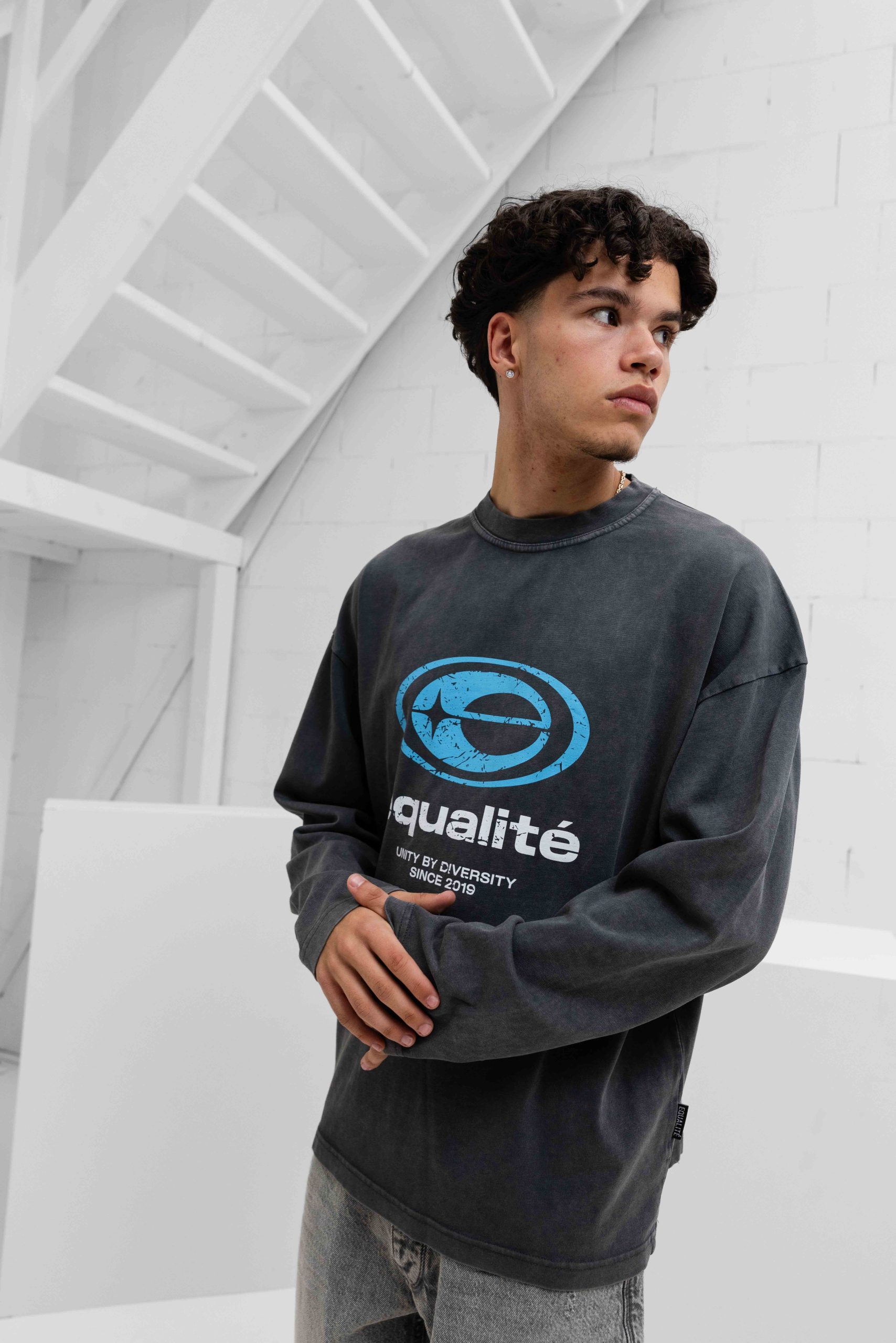 Equalité Elan Oversized Longsleeve Heren Donkergrijs