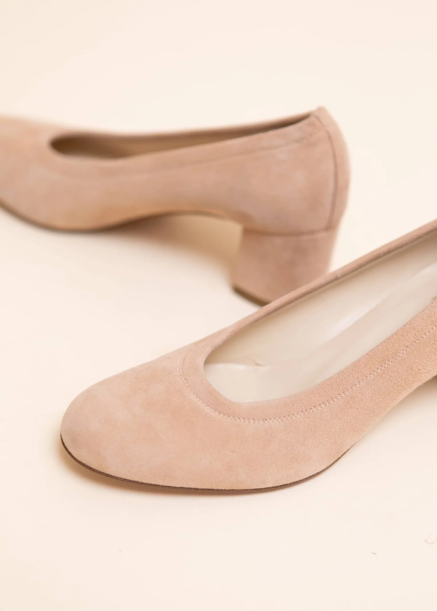 BALLERINE HOVE VELOURS BEIGE