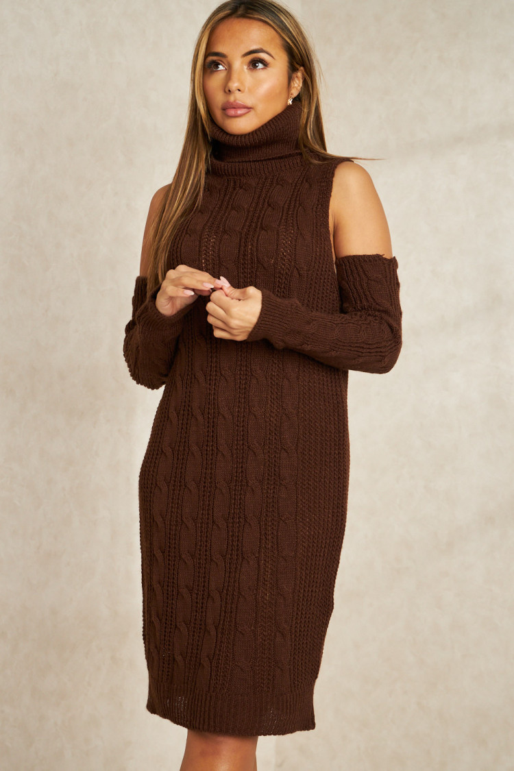 Robe pull en grosses mailles marron sans manches + mitaines