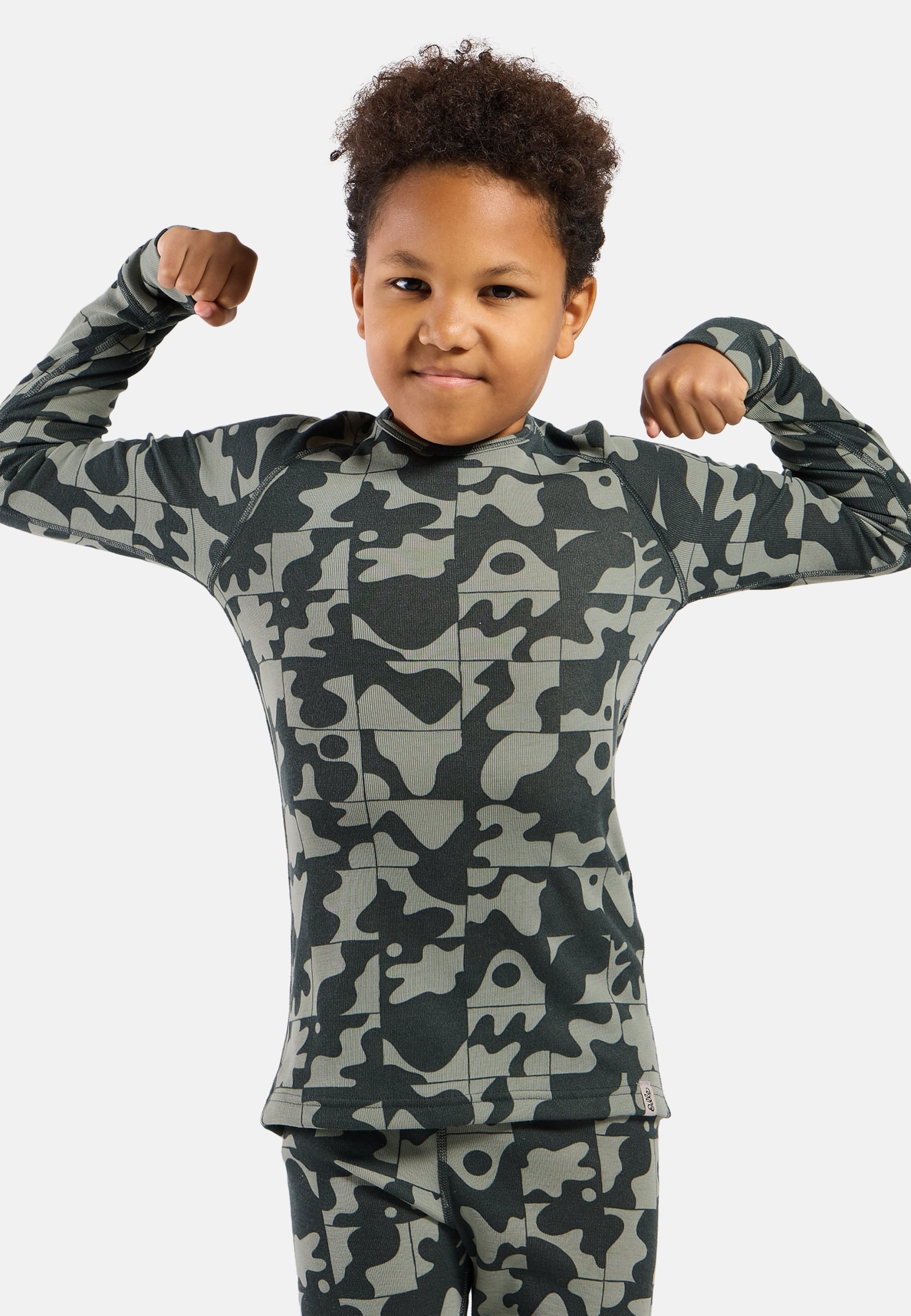 Adventurer Active Warm Base-Layer-Shirt mit Print in shadow.