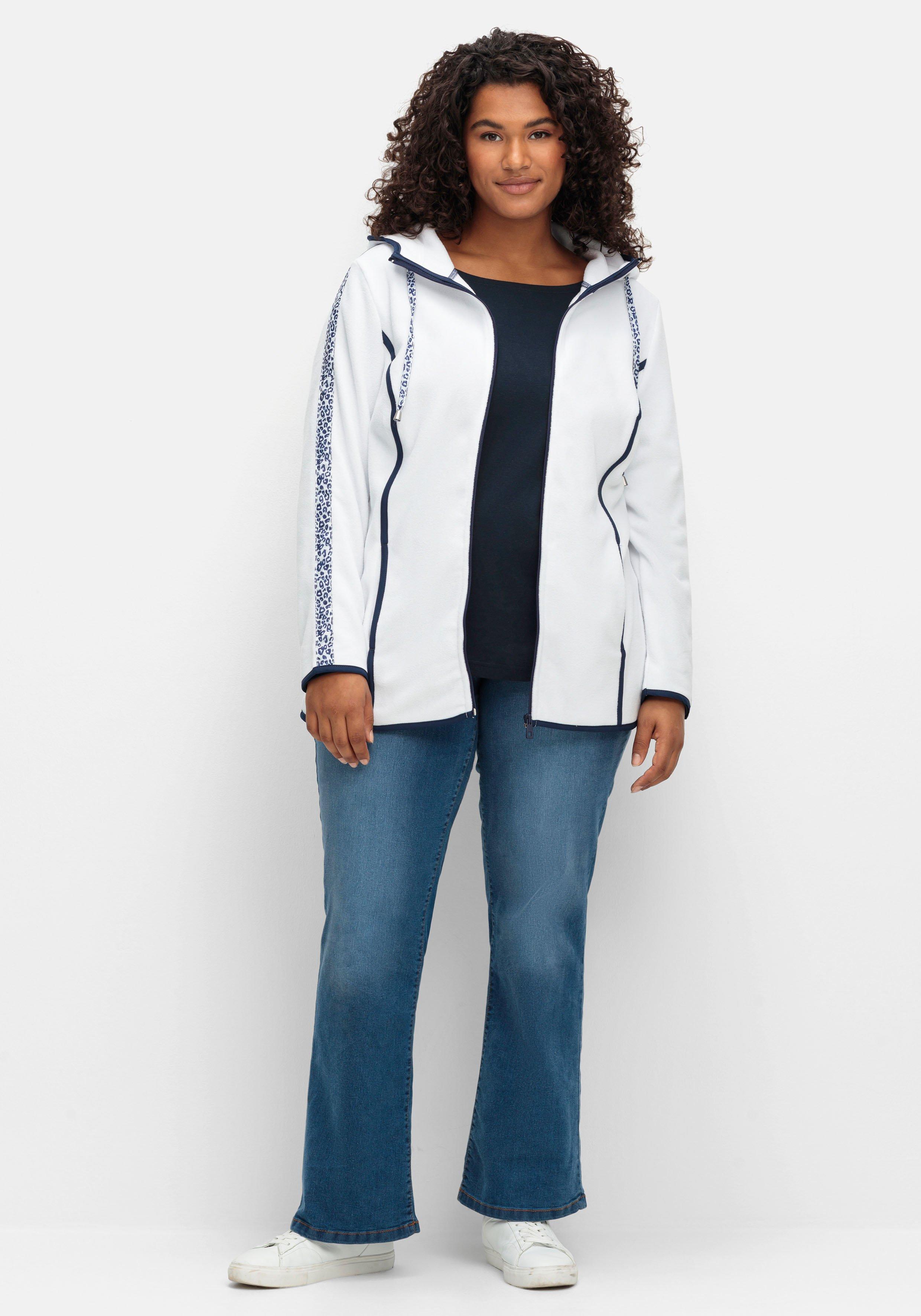 Fleecejacke mit Kapuze und Zierbändern