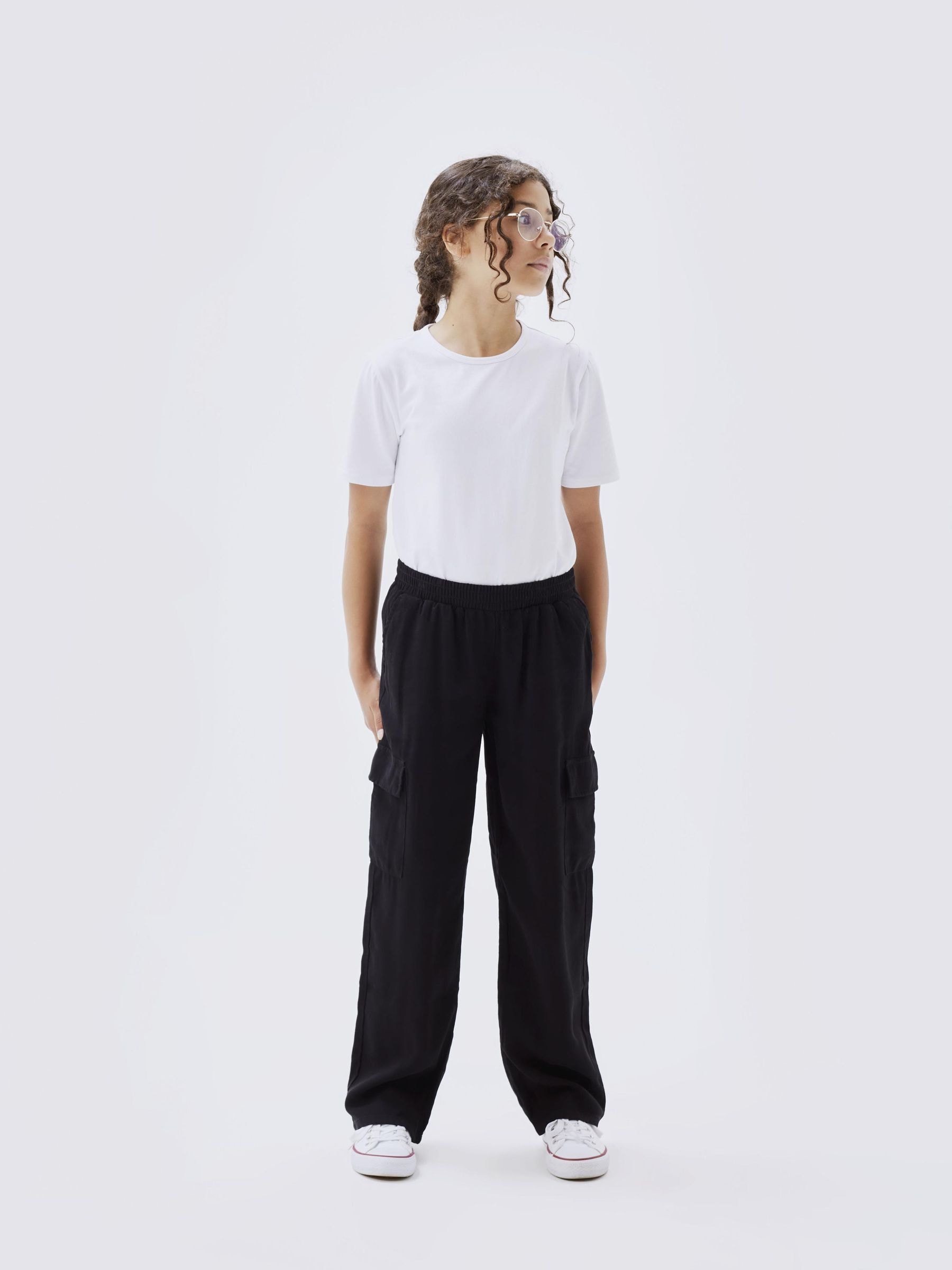 Name It Cargohose »NKFBELLA ST TWI CARGO 8262-BU NOOS«  mit elastischem Bund zum einfachen Reinschlüpfen