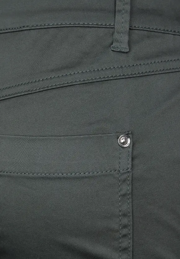 Casual Fit Hose - marshy green