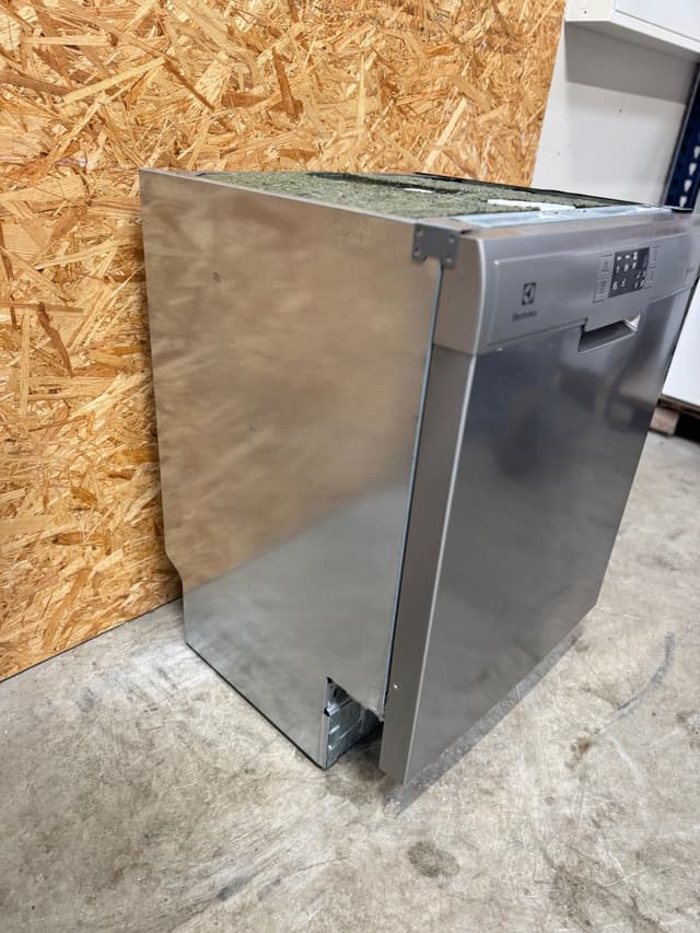 Electrolux opvaskemaskine ESM48331SX