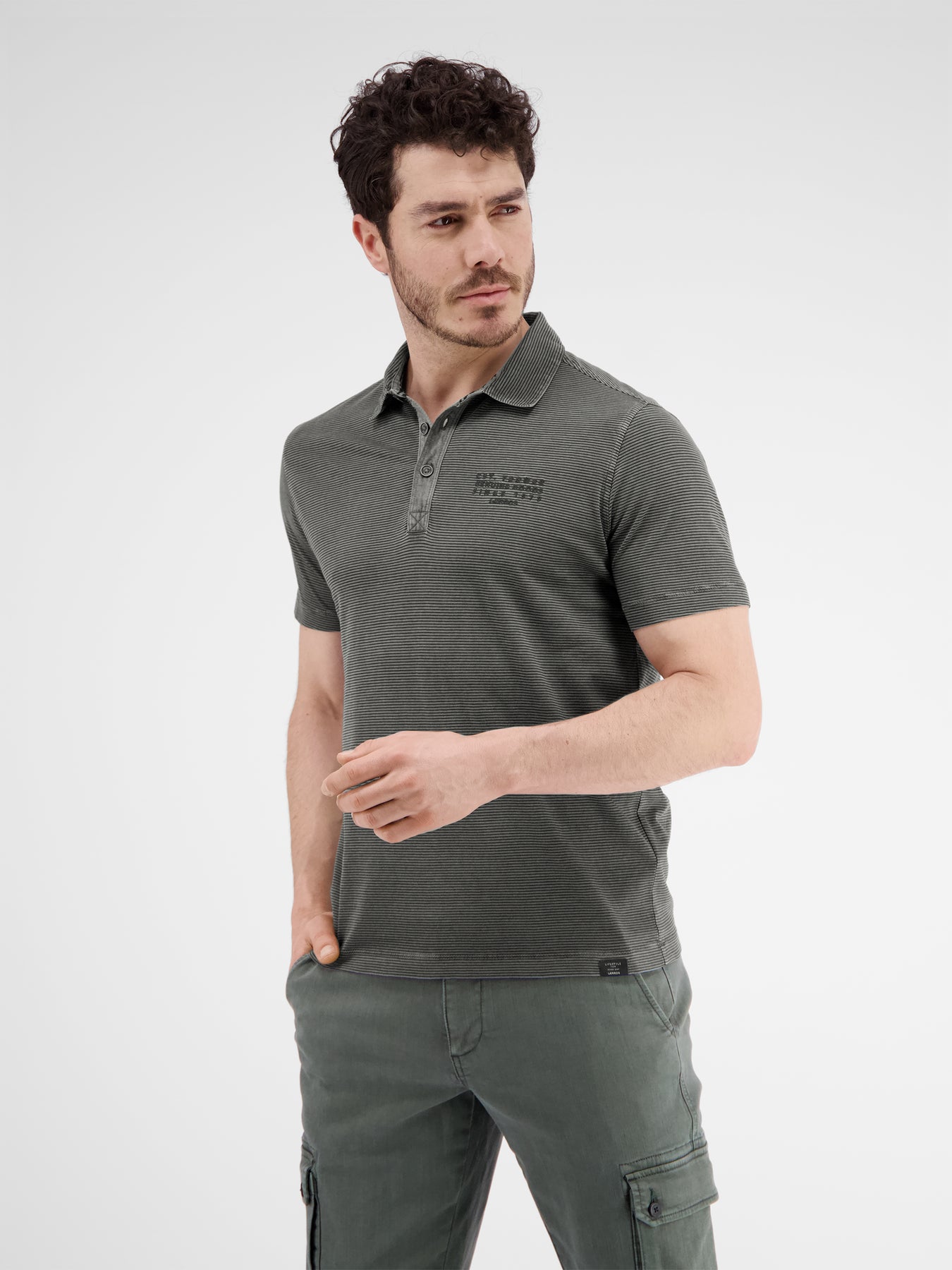 Poloshirt in Finelineroptik