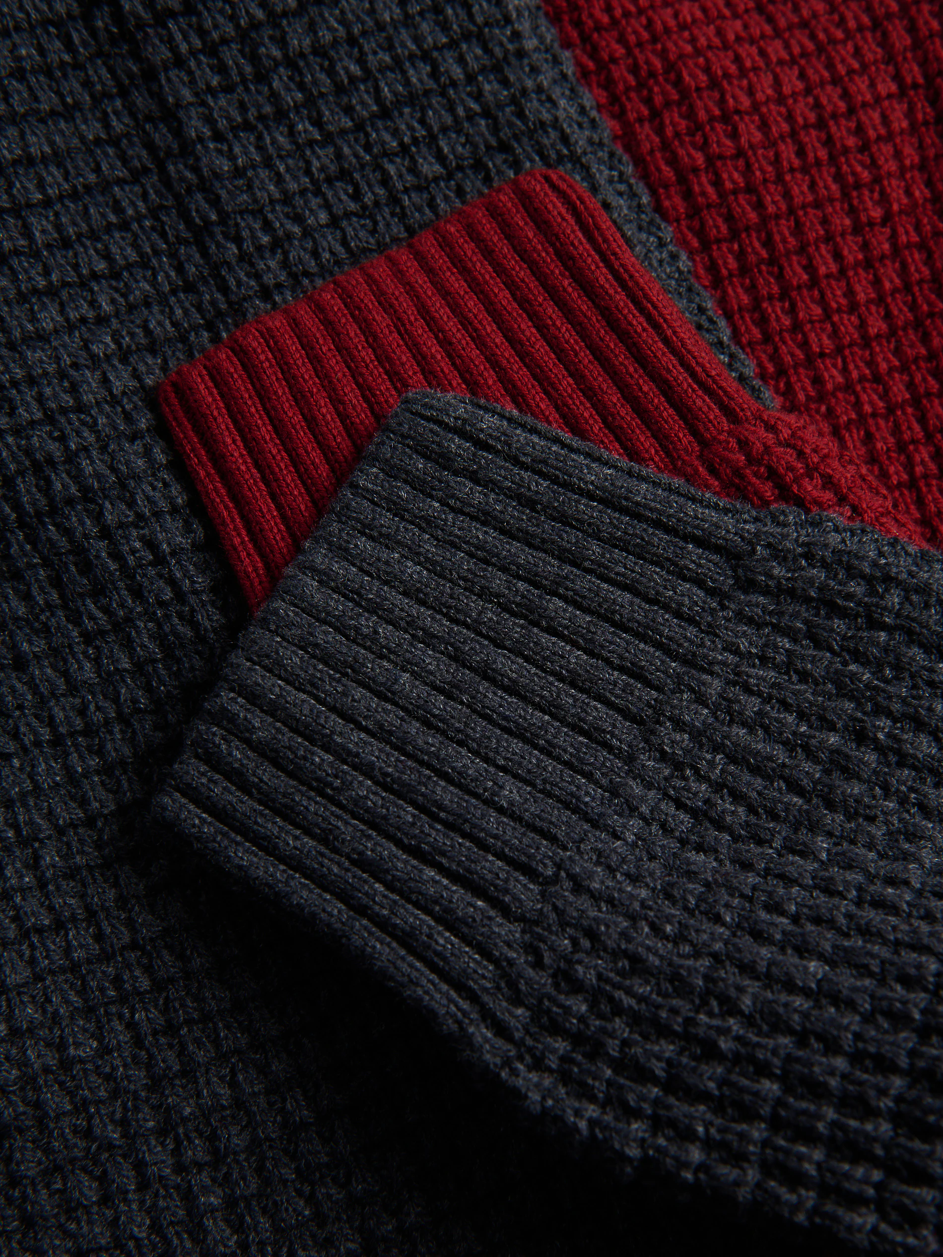 Strukturierter Pullover aus Wollgemisch