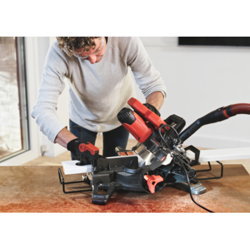 SKIL afkortzaag / verstekzaag 216mm met trekfunctie en laser 1310AA 1600W + snelklem