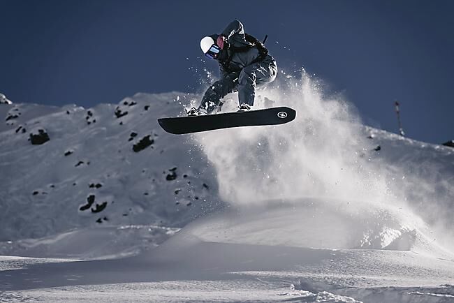 NIDECKER - SNOWBOARD MEGALIGHT