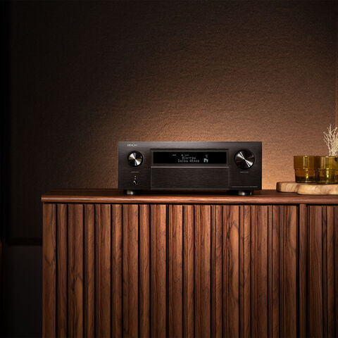 Denon AVC-X6800H – 11.4-kanaals surroundreceiver met 7 x HDMI 2.1 / 8K Zwart