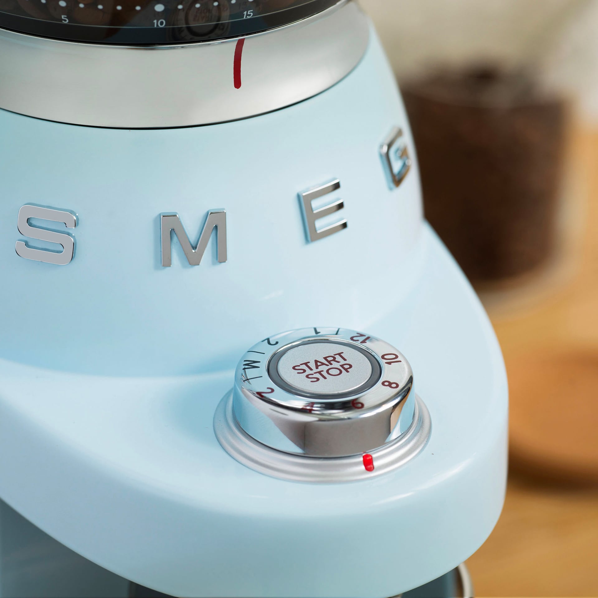 SMEG Kaffeemühle Pastellblau 50's Style elektrisch