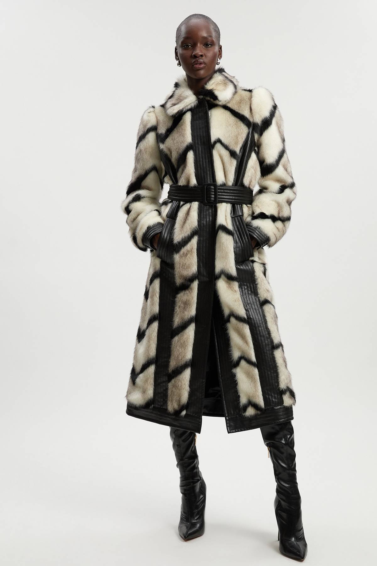 KarenMillen Manteau Long En Synthétique À Rayures Panneautées Et Ceinture En Synthétiquecuir