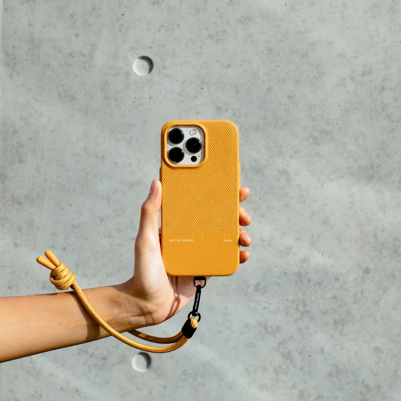 Coque (Re)Classic iPhone 15 Native Union
