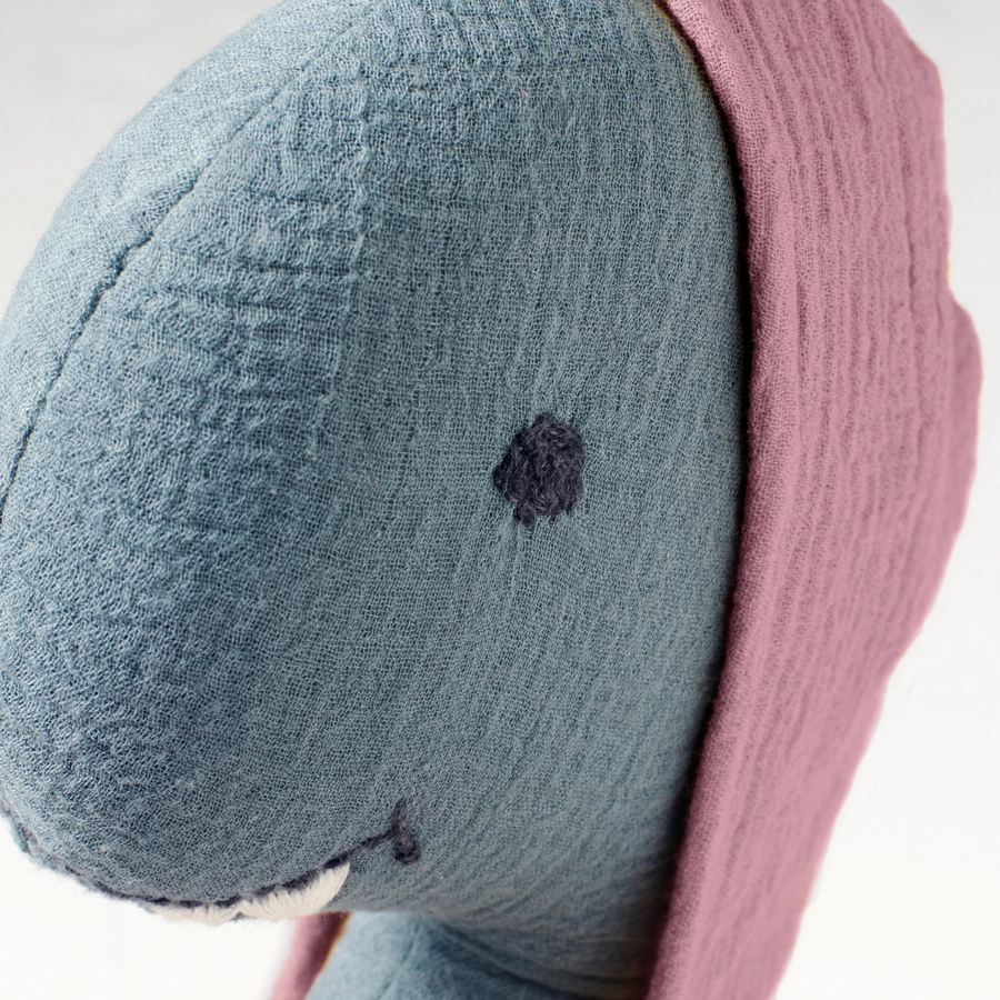 Nordic Coast Company Kuscheltier Musselin Dino Hannah