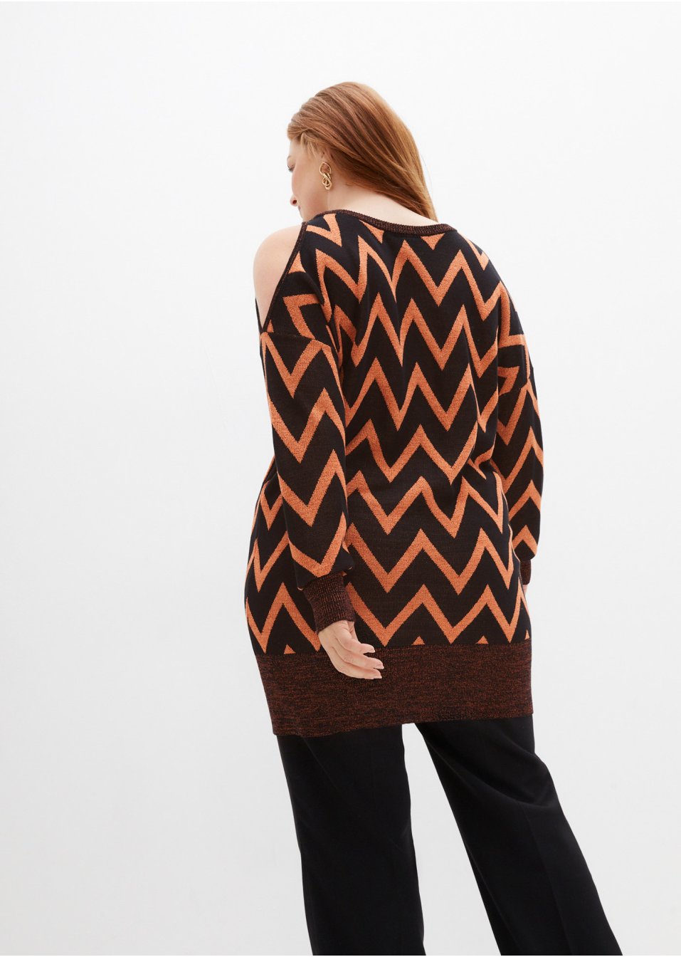 Pull long à découpes