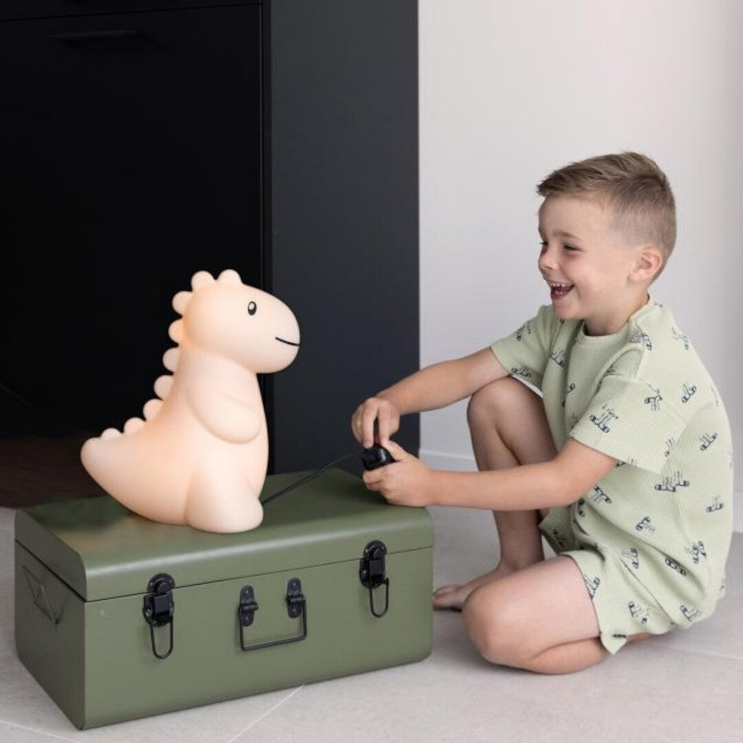 Atelier pierre led kinderlamp dino jéroom - zand
