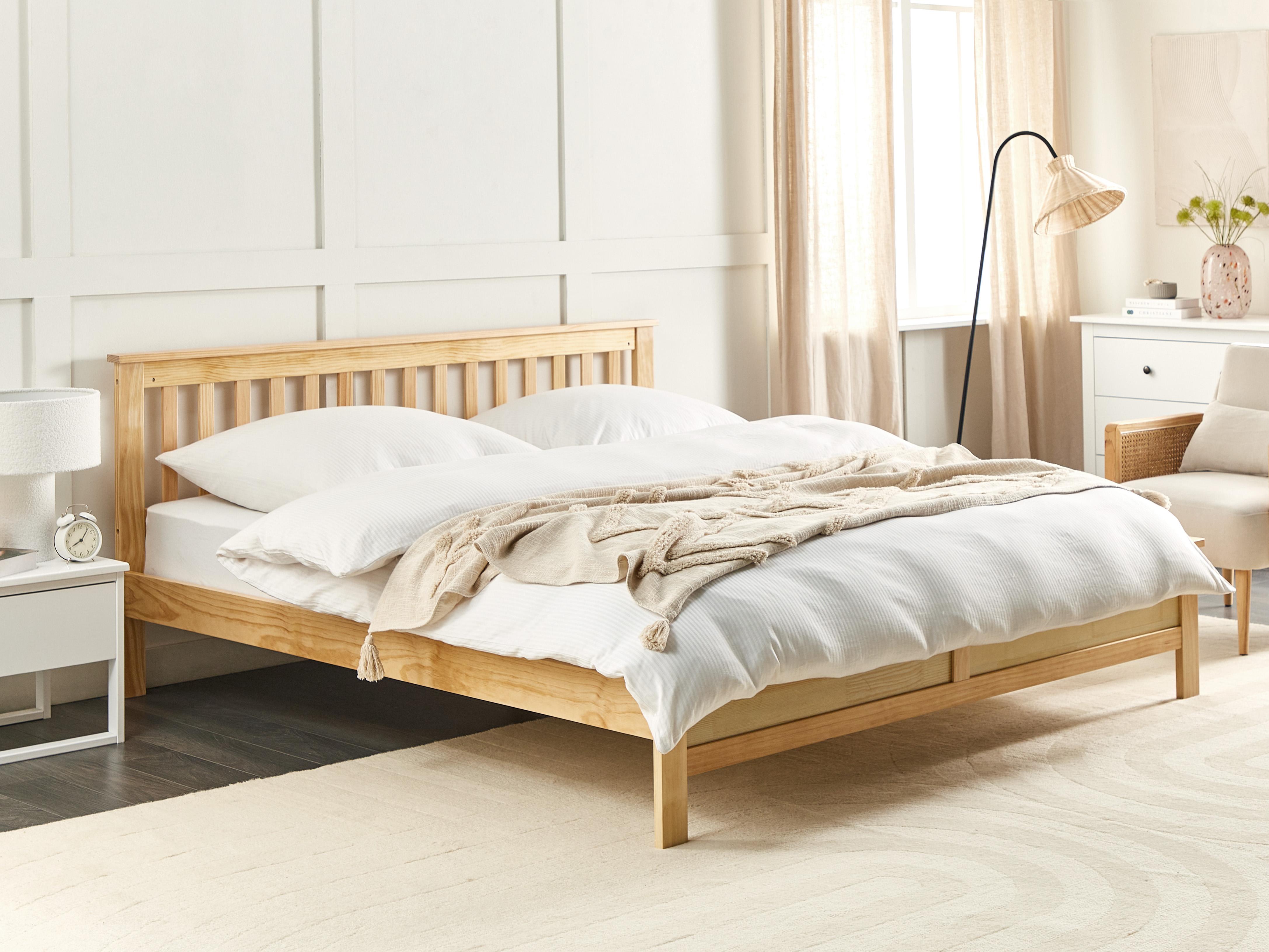 Bed Dennenhout MAYENNE 180 x 200 cm Lichtbruin