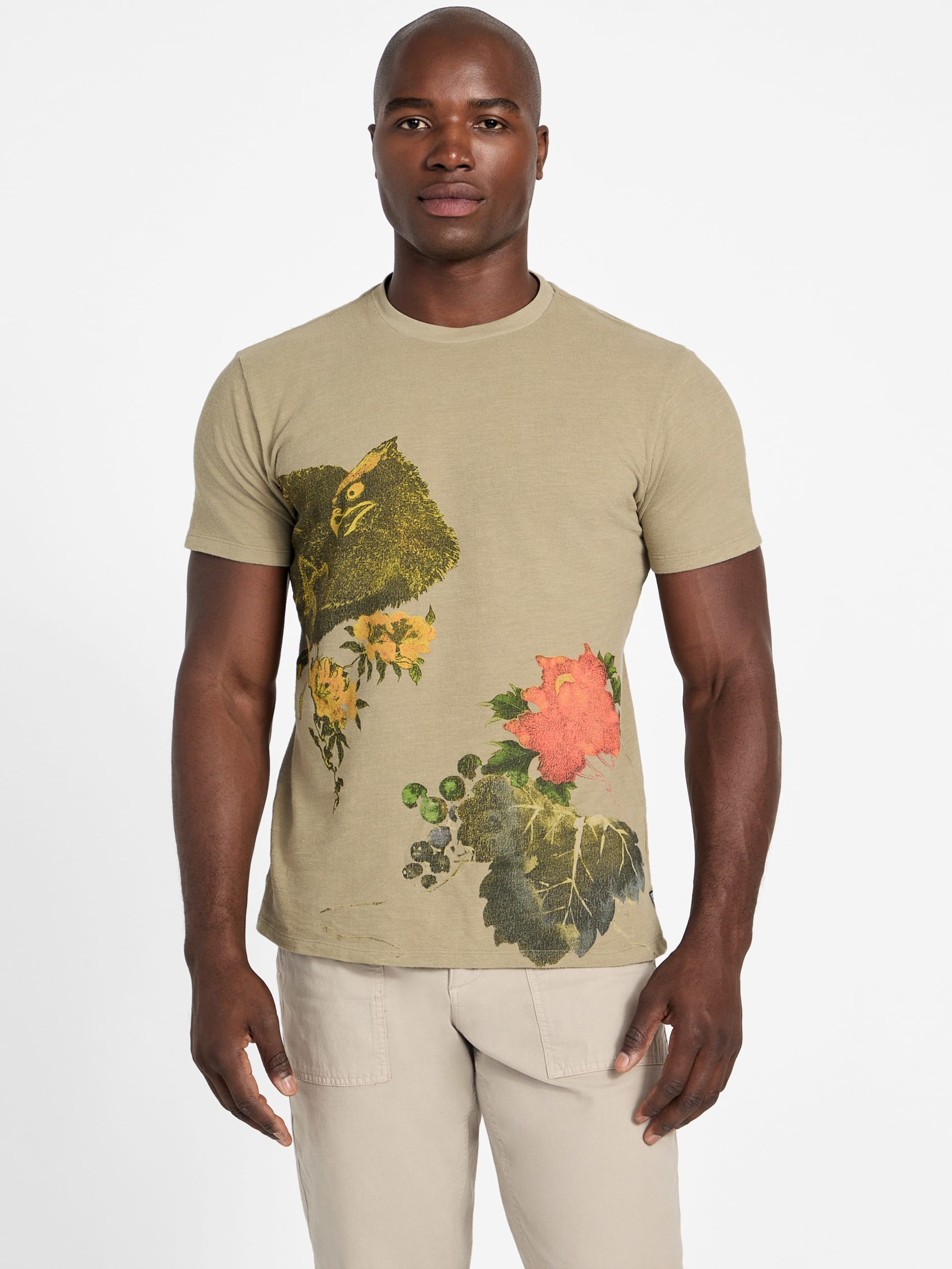 Camiseta Floral Eco-Artesanal