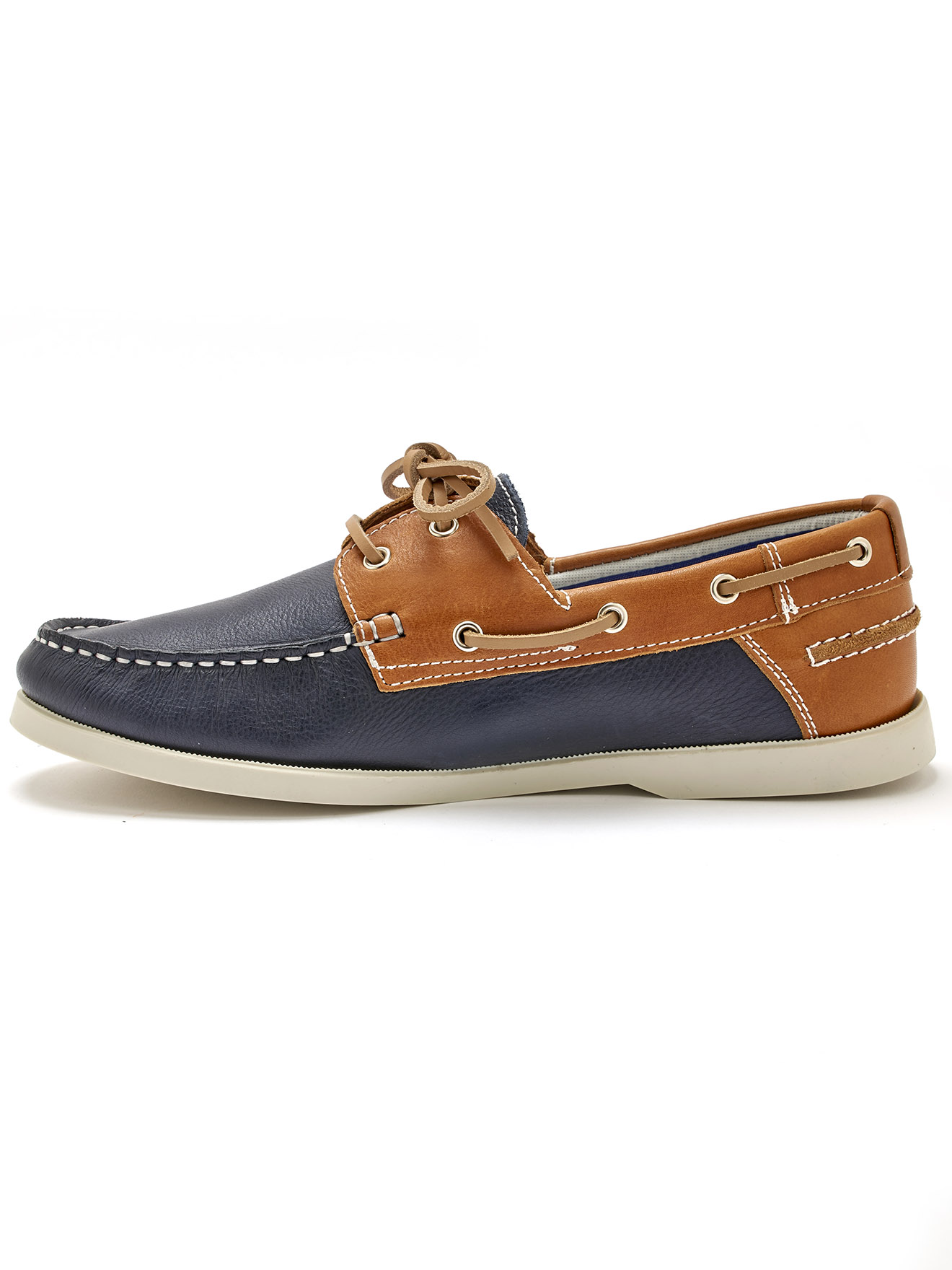 Derbies style bateau tout cuir