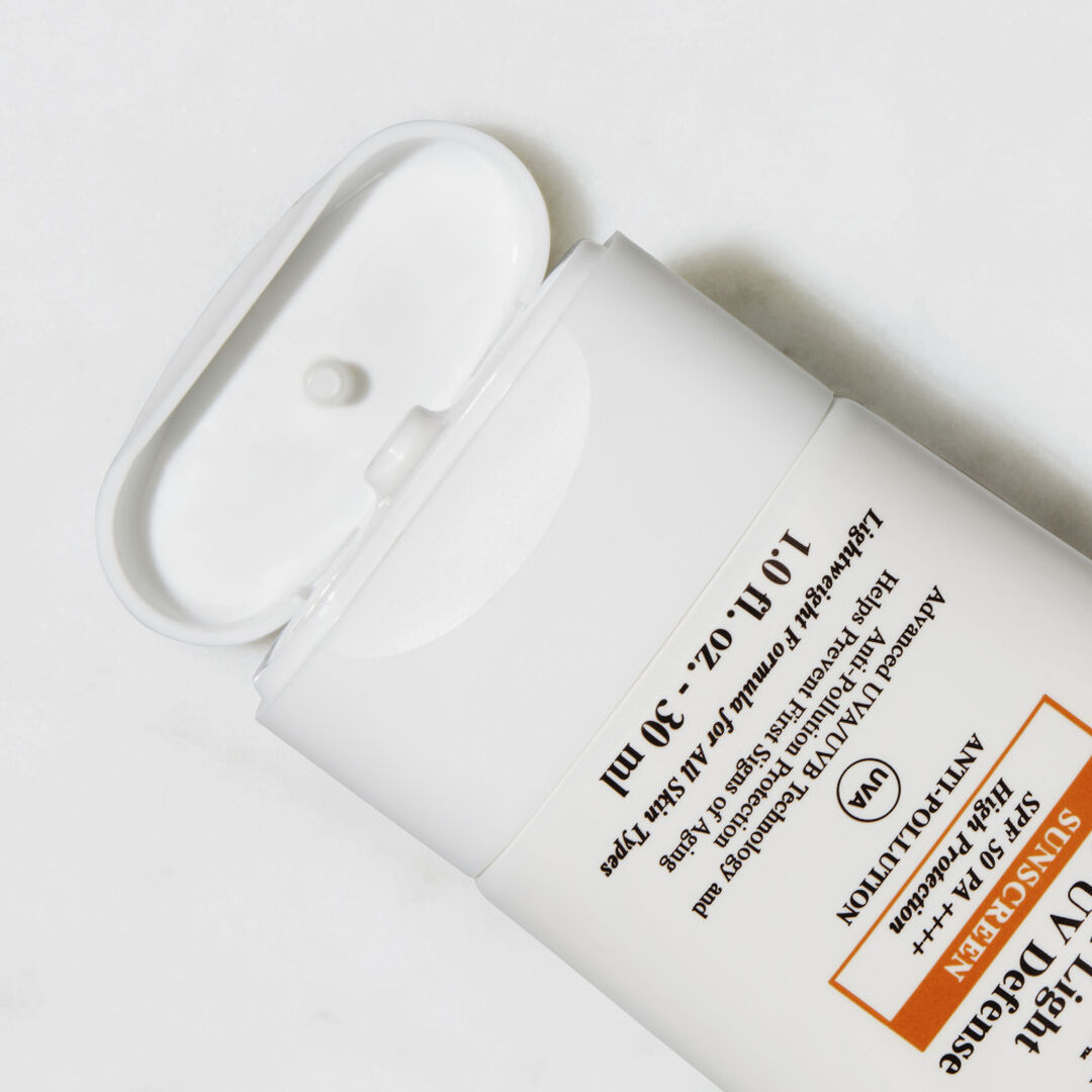 KIEHL'S Dermatologist Solutions Ultra Light Daily UV Defense SPF 50 PA++++ Anti-Pollution - 30ml