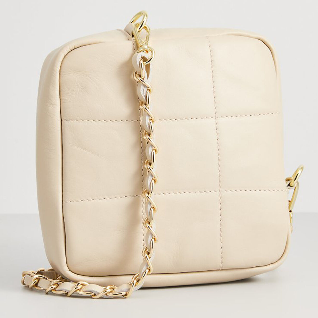 Christian Laurier Sac bandoulière en Cuir Naya nude - 18x18x5 cm