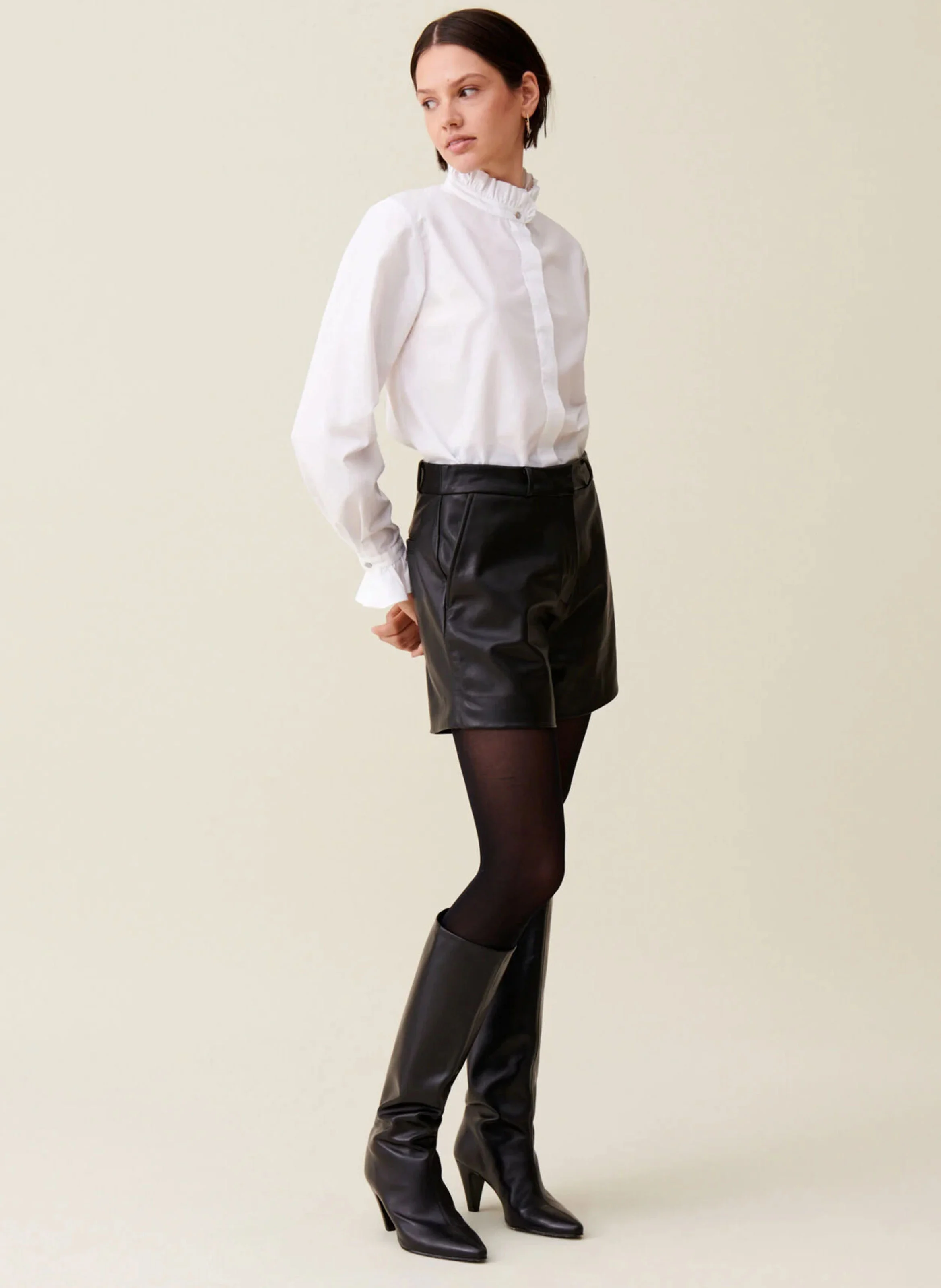 Short en cuir| Noir