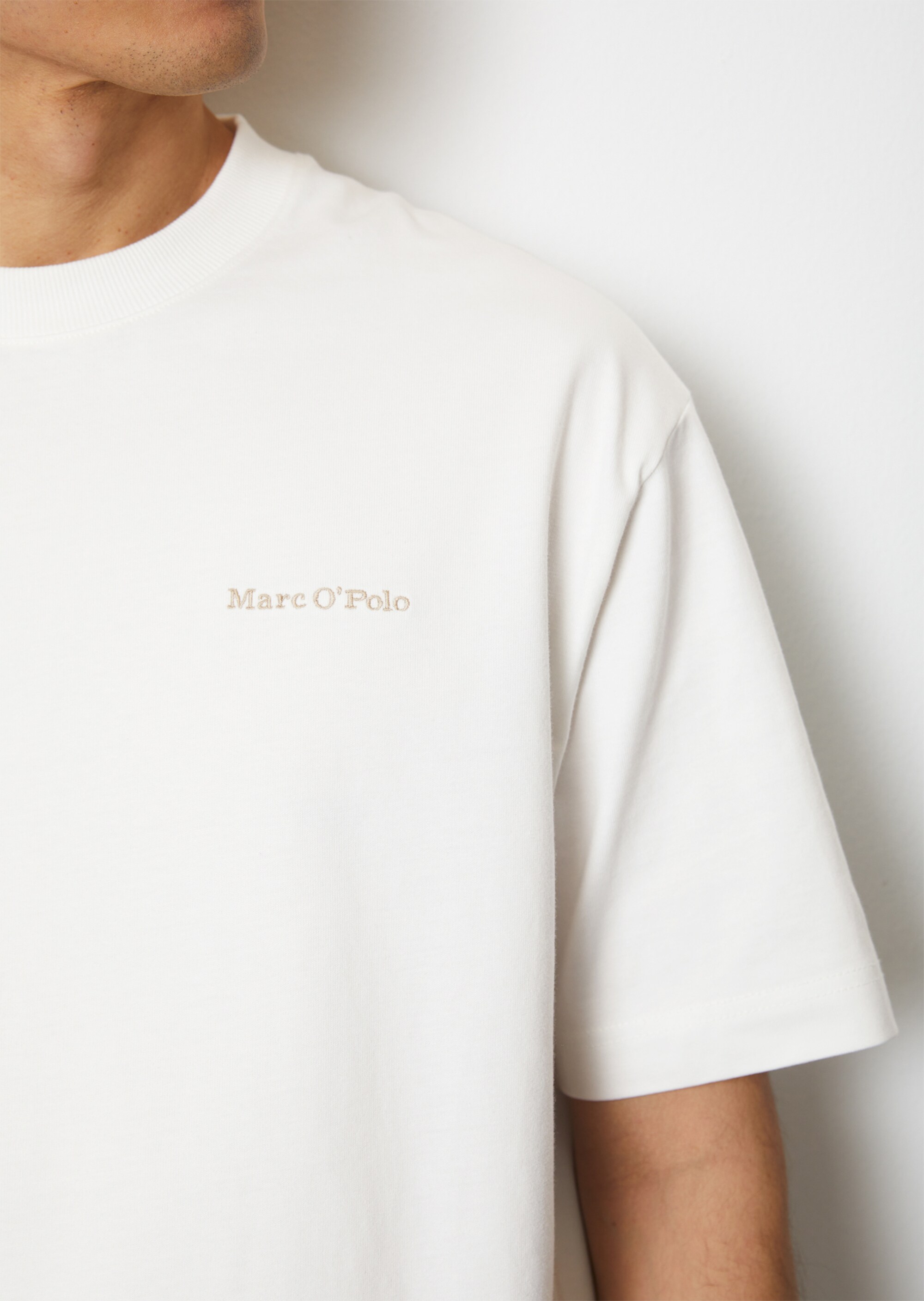 T-Shirt relaxed in schwerer Heavy-Jersey-Qualität