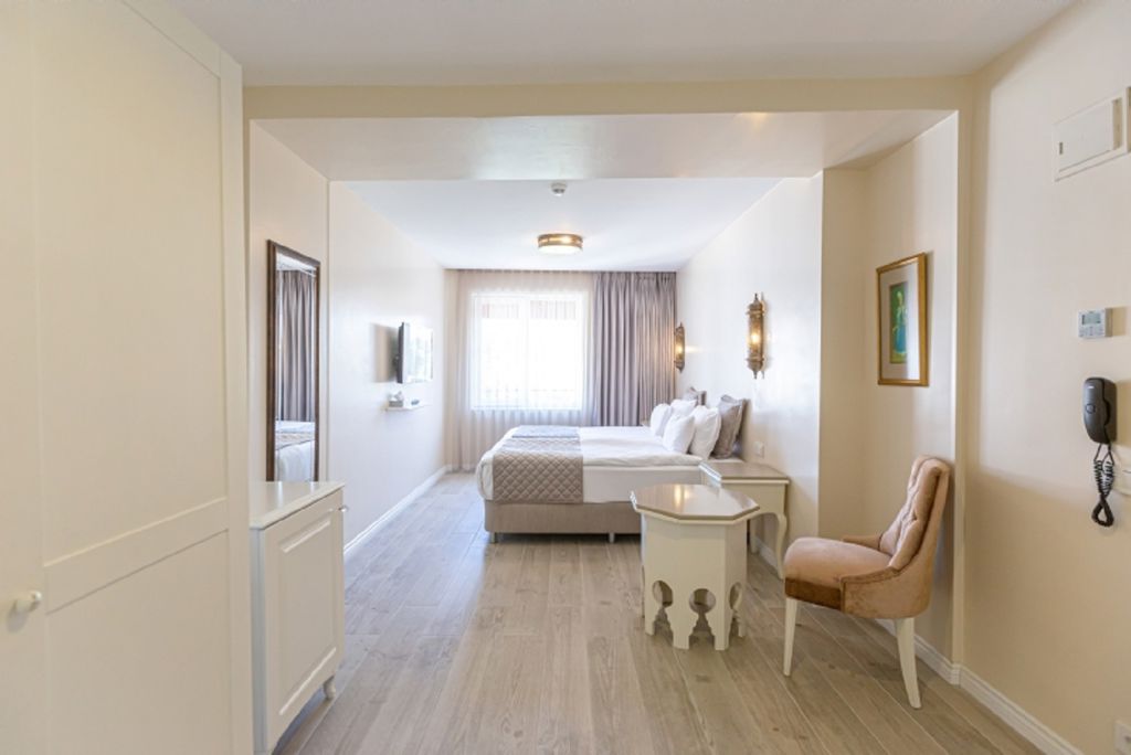 Celal Sultan Hotel Special category Logies en ontbijt - Hotel