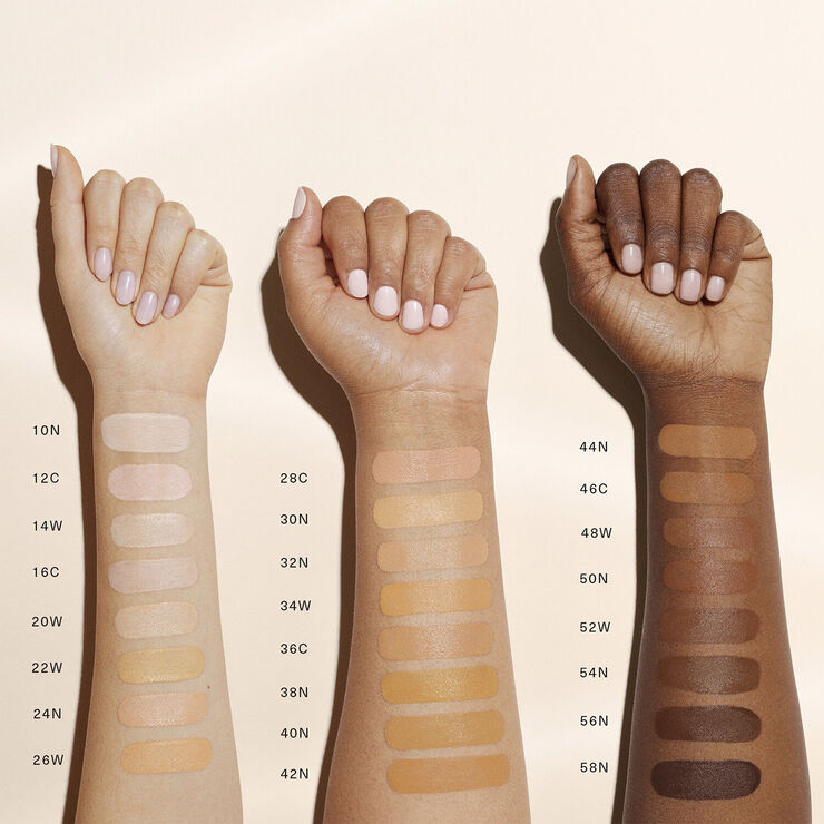 RARE BEAUTY Positive Light Tinted Moisturizer - Foundation