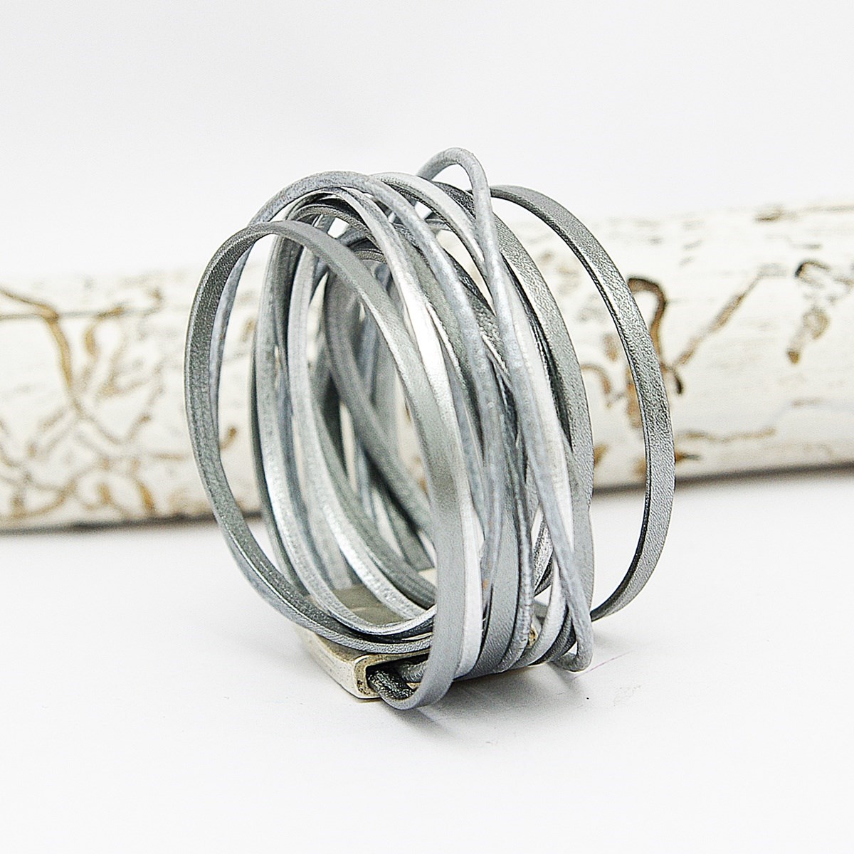 Bracelet en cuir multiliens gris femme Amarok