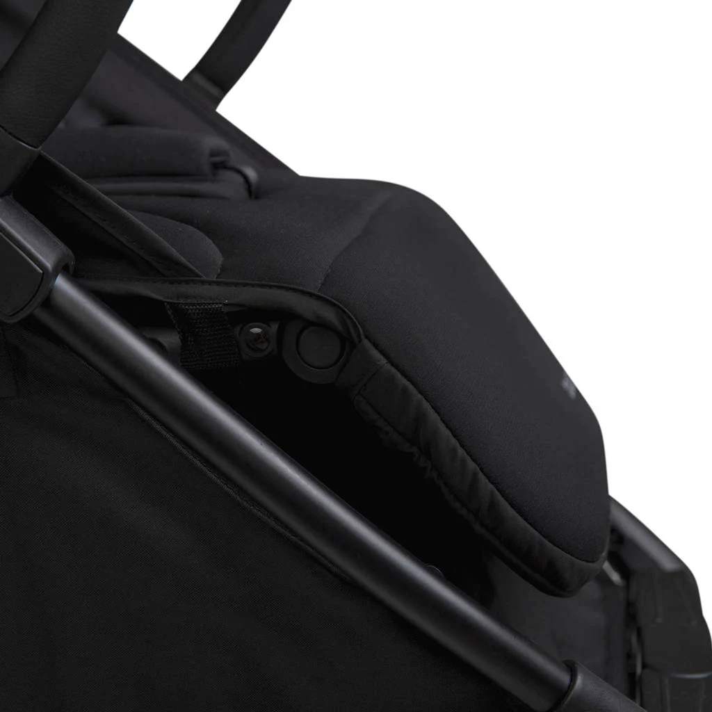 Beatle compact stroller black