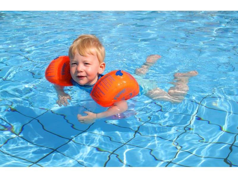Flipper SwimSafe Schwimmflügel SwimSafe Orange Flipper SwimSafe Schwimmhilfen mit unzerbrechlichem PE-Schaumkern