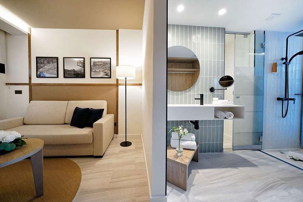 H10 Costa Mogan Logies en ontbijt - Hotel