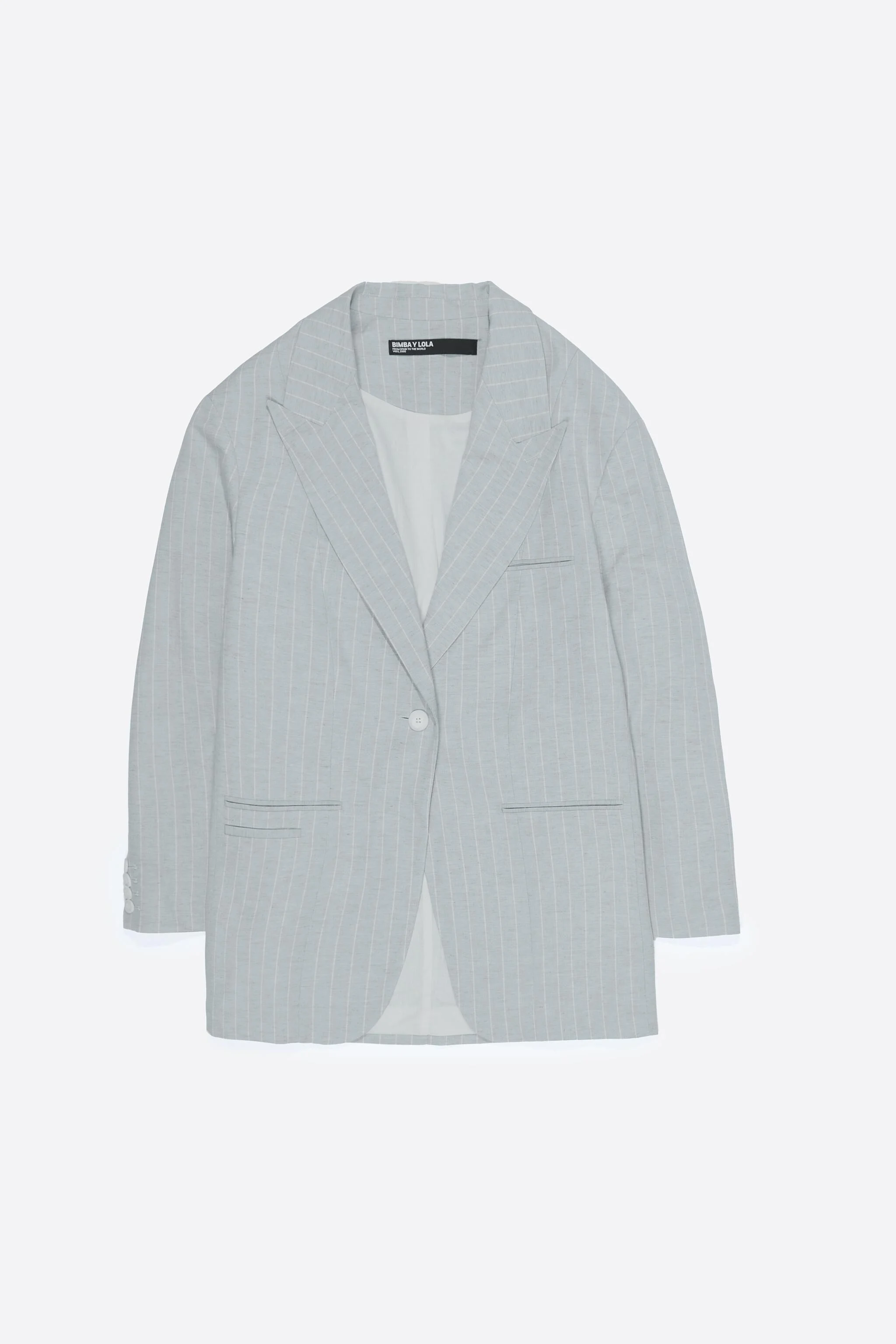 Blazer oversized cinza claro com listras.