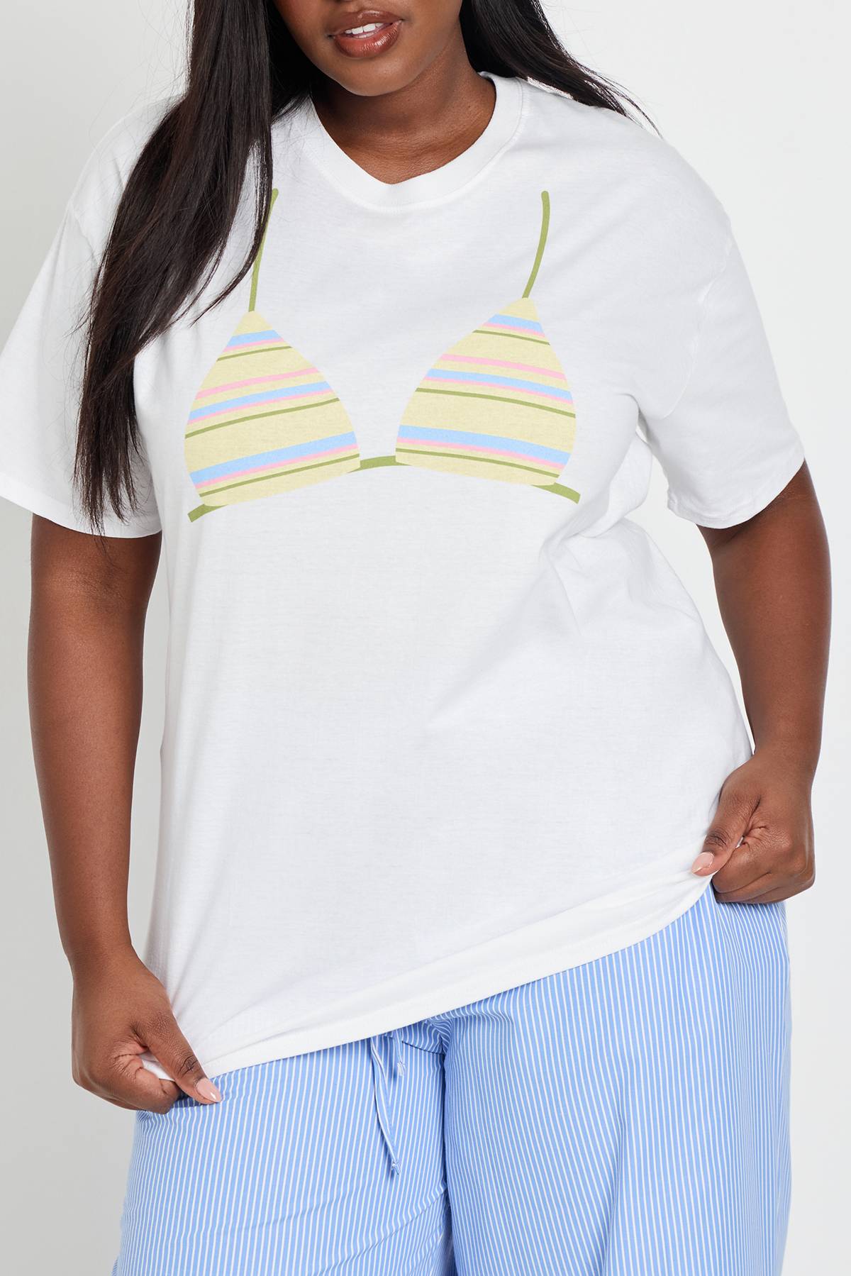 boohoo T-shirt Oversize Imprimé Bikini À Rayures Grande Taille
