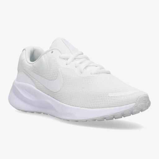 Nike Revolution 7