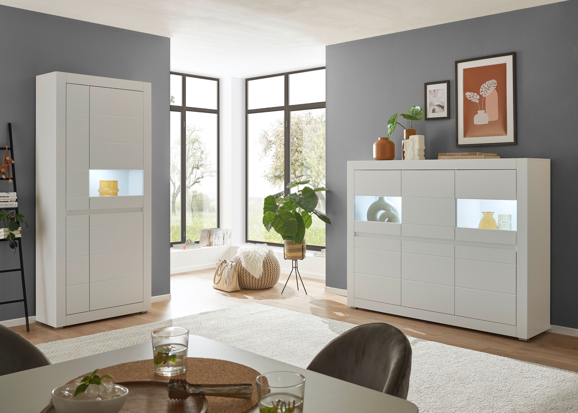 INOSIGN Highboard »Chester, moderne Kommode, Schrank mit Stauraum, Sideboard in Weiss Matt« 1 Stk. tlg. austauschbare Blende in Griffleiste, zeitloses Design, 165 cm breit