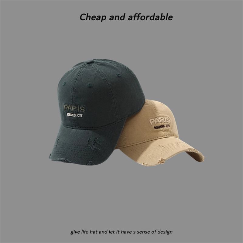 Oktokki - Letter geborduurde pet met distressed patroon