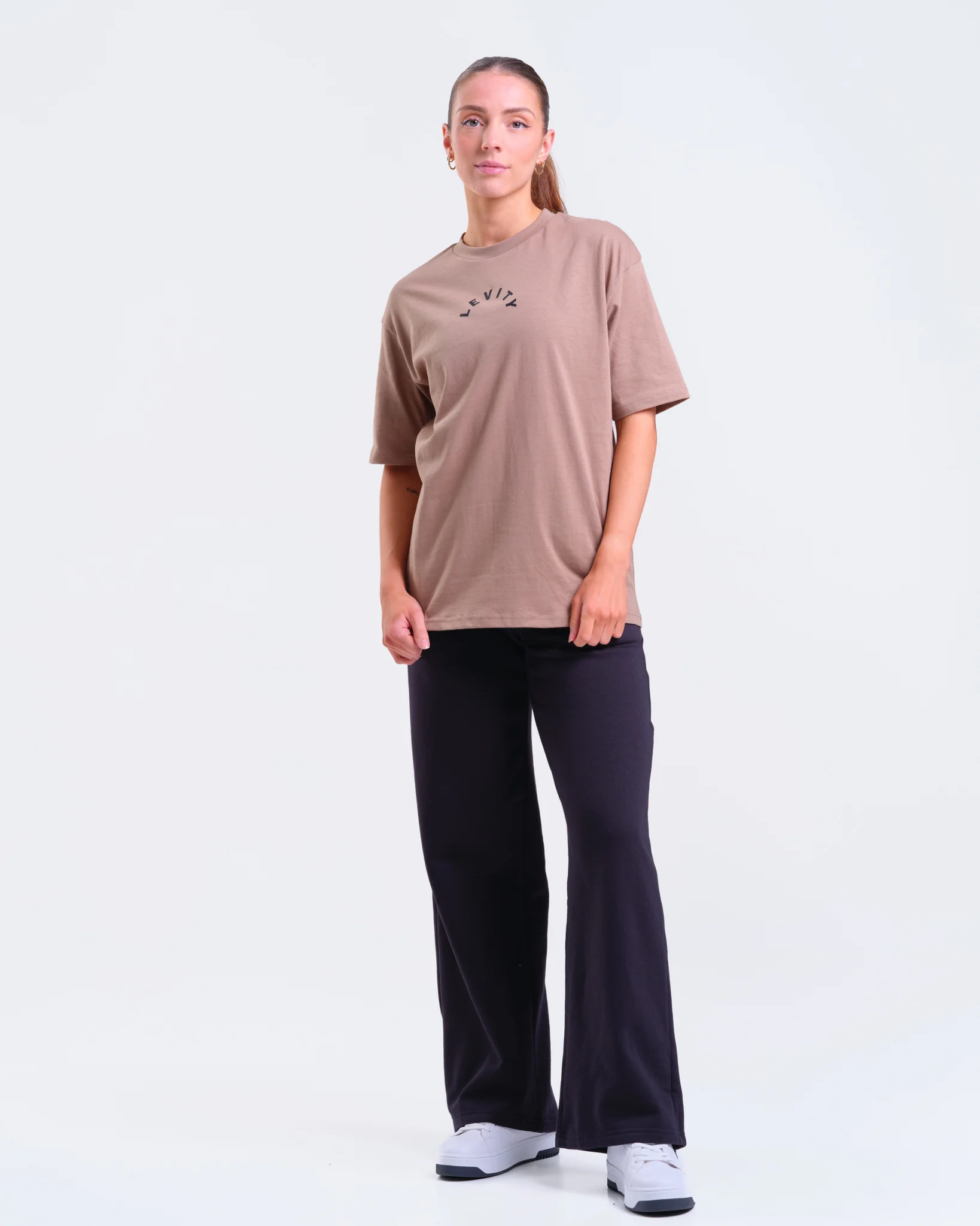 LEVITY Movement T-Shirt Beige