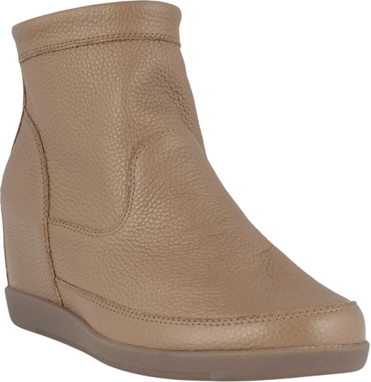 Shoe The Bear Emmy L Tan